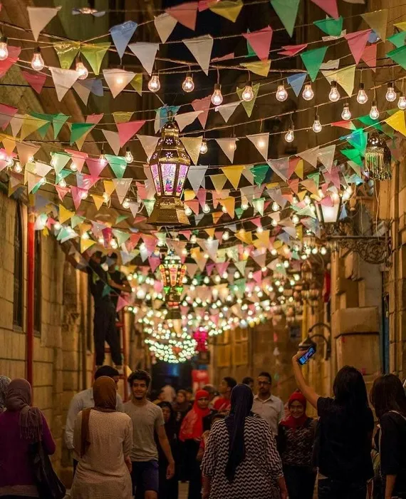 صور وبوستات تهاني رمضان 2025 للأصدقاء والأهل صور وبوستات تهاني رمضان 2025 للأصدقاء والأهل